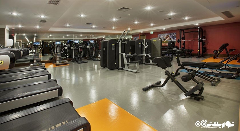 نمایی از سالن بدنسازی هتل